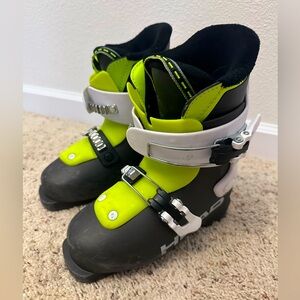 Kids ski boots 19.5